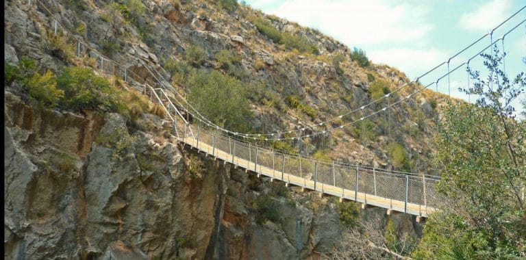 Ruta de los puentes colgantes de Chulilla