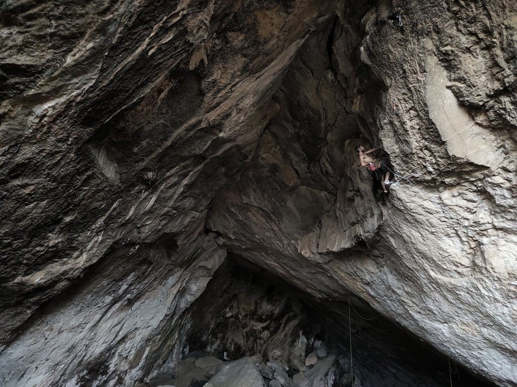 Escalada en Cueva Negra de Montanejos Destino Climbing