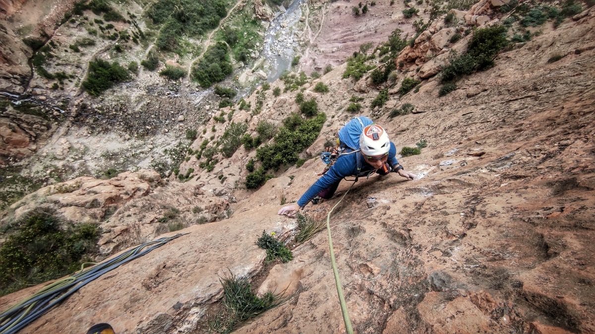 Escalada en Taghia - Destinoclimbing.com