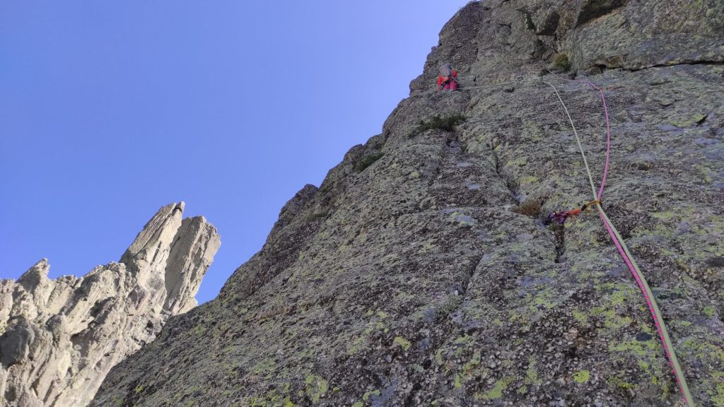 Escalada en Los Galayos - DestinoClimbing.com