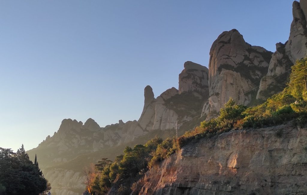 Escalada en Montserrat: la guía completa - Destino Climbing