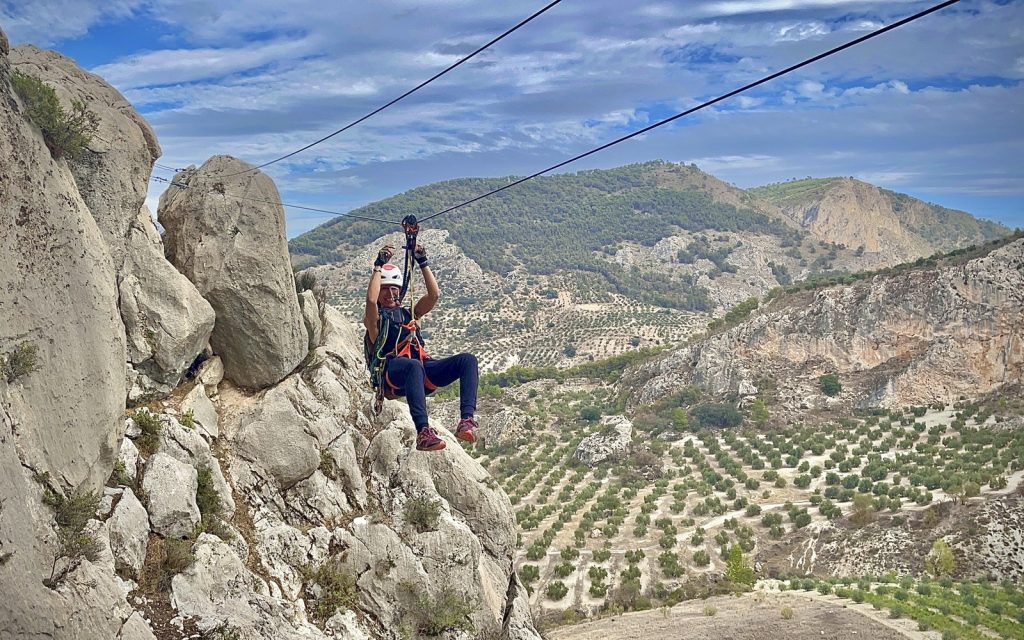 Curso de progresión y autorrescate en vías ferratas en Moclín (Granada)